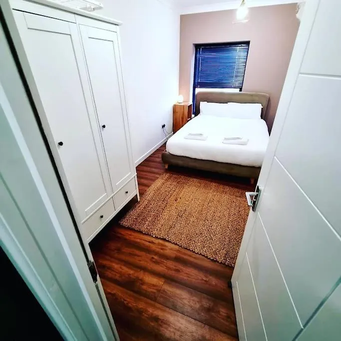 Beautiful Modern Apartment On Wick Lane London United Kingdom