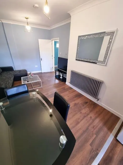 Beautiful Modern Apartment On Wick Lane London United Kingdom